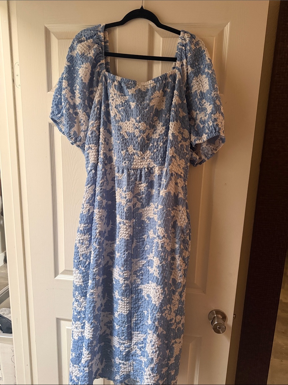 Time and Tru Blue and White Floral Midi Dress